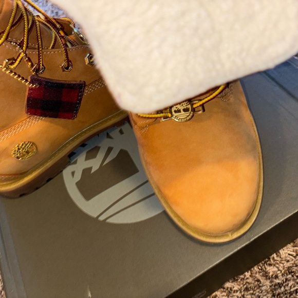 Timberland Tan Winter & Rain Boots ~ Women’s - Picture 1 of 9